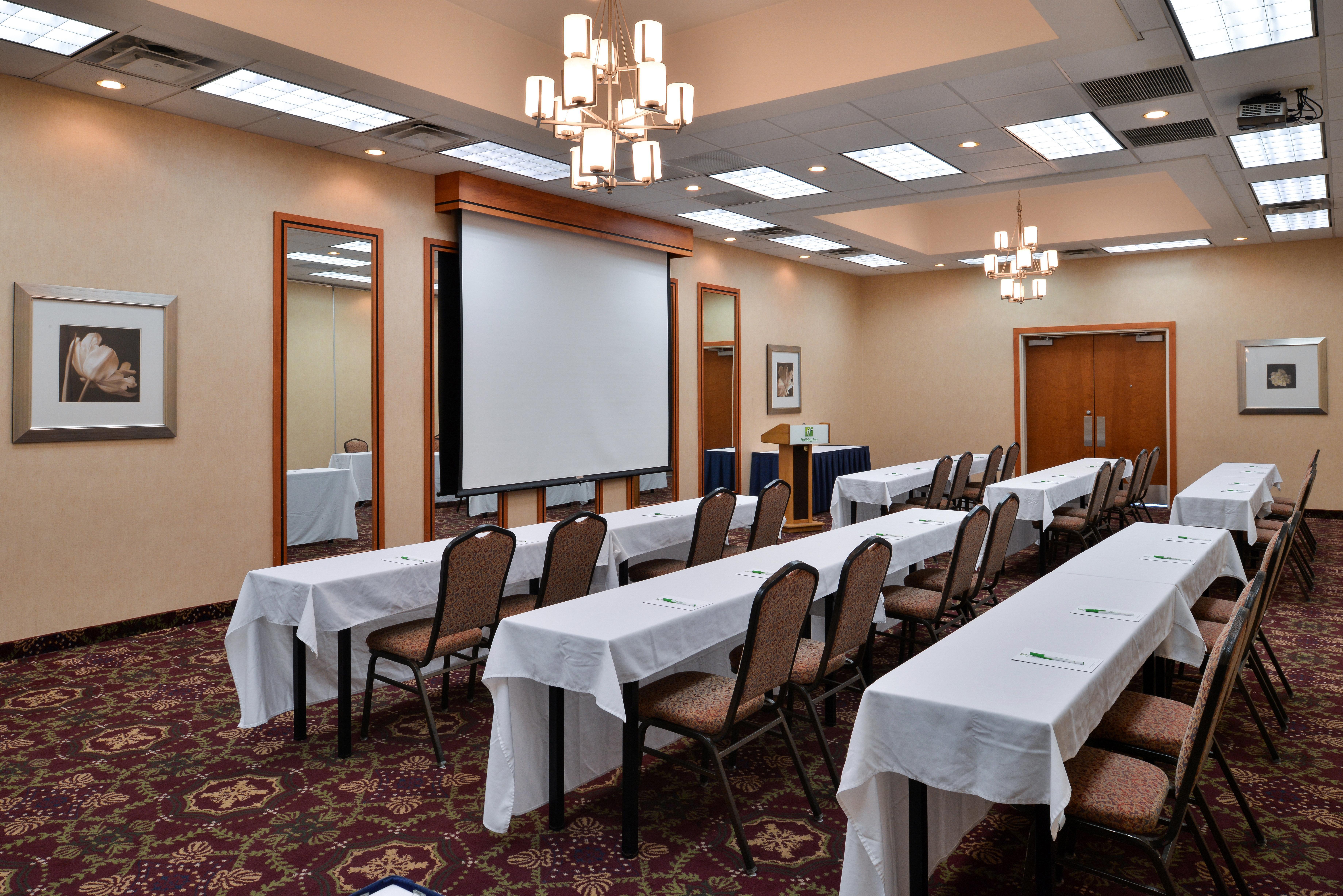 Holiday Inn Martinsburg By Ihg Exterior photo