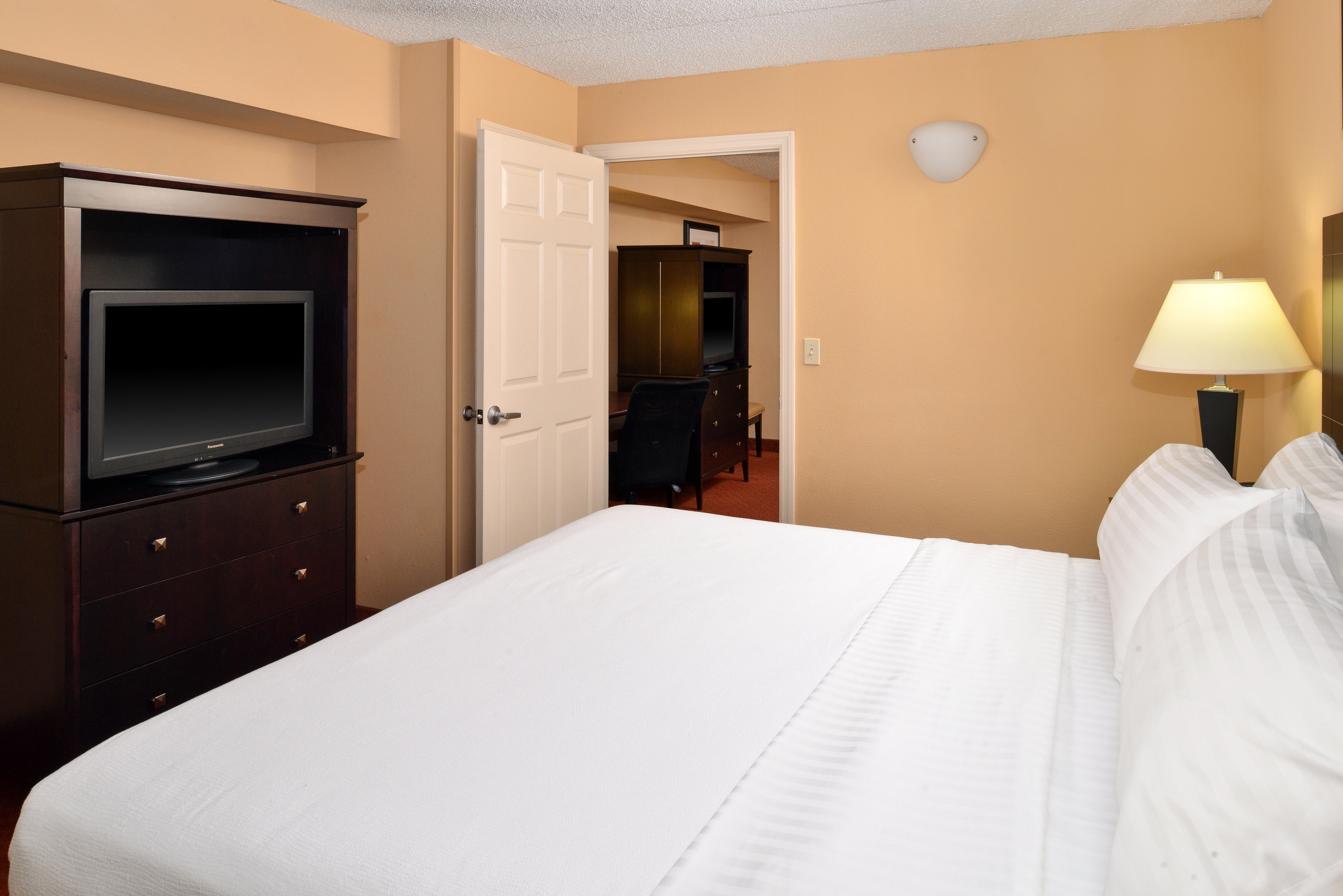 Holiday Inn Martinsburg By Ihg Exterior photo