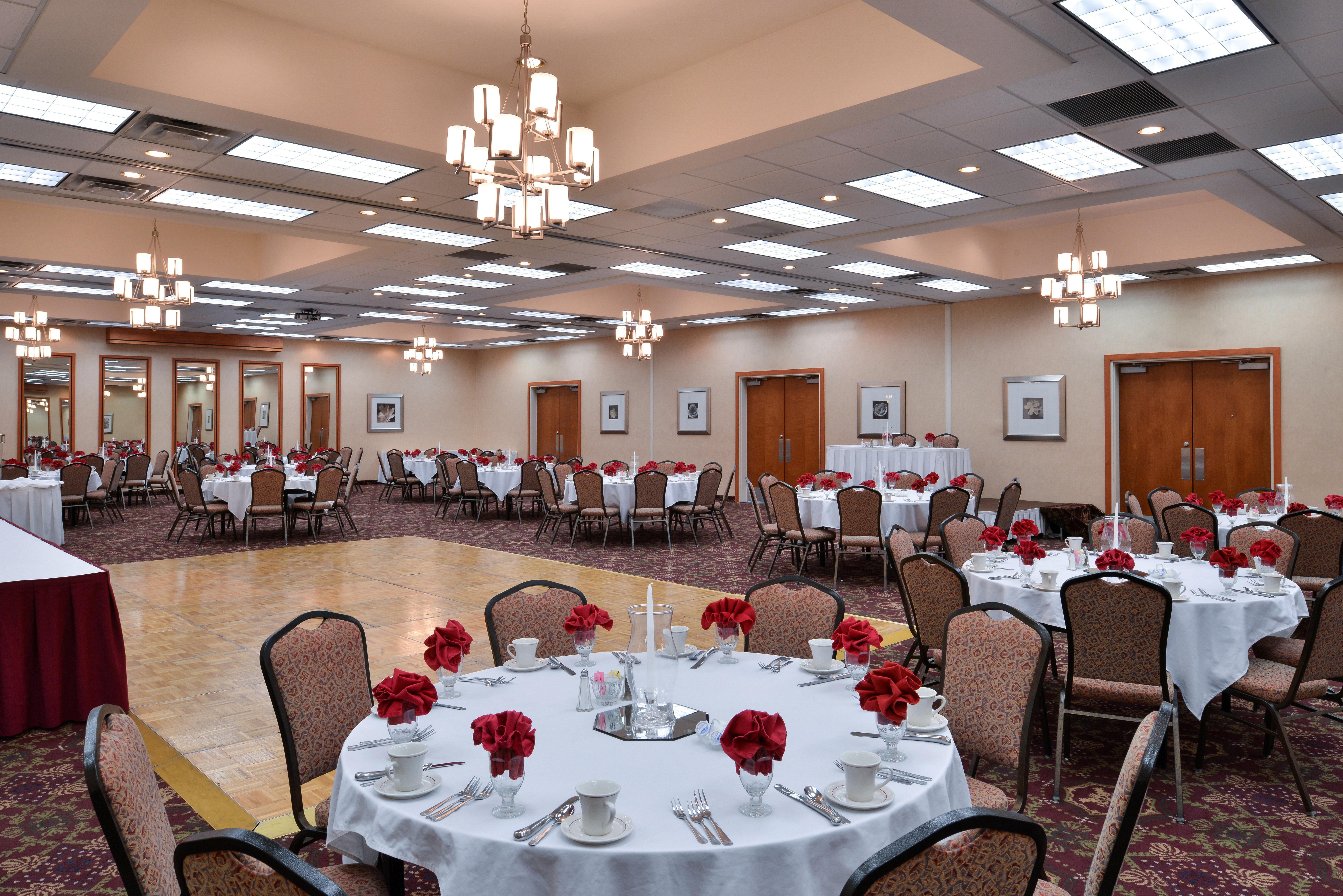 Holiday Inn Martinsburg By Ihg Exterior photo